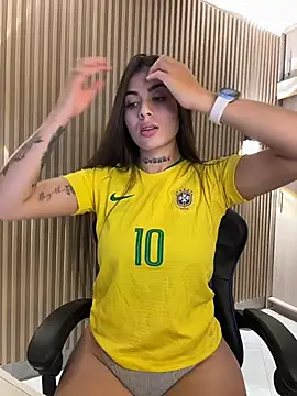 Snapshot of Sarasanders_4 chatting on October 2025 03:28:02 AM Sarasanders 4 online show from October 2025 03:28:02 AM