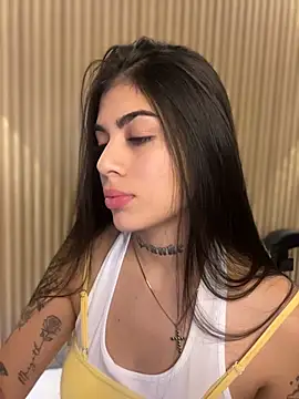 Snapshot of Sarasanders_4 chatting on November 2025 04:59:01 AM Sarasanders 4 online show from November 2025 04:59:01 AM