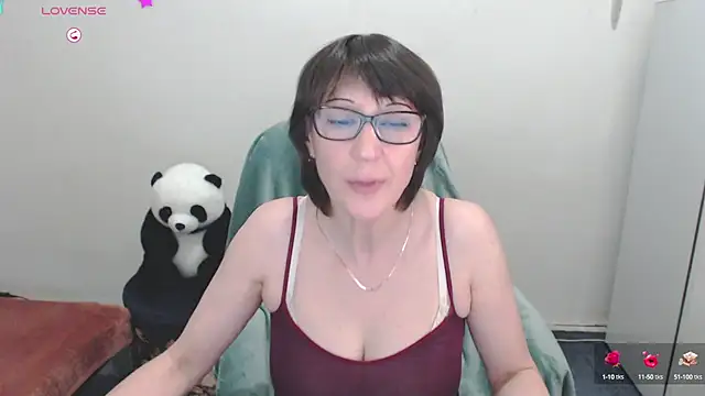 Ammillia online show from December 2024 04:25:02 AM