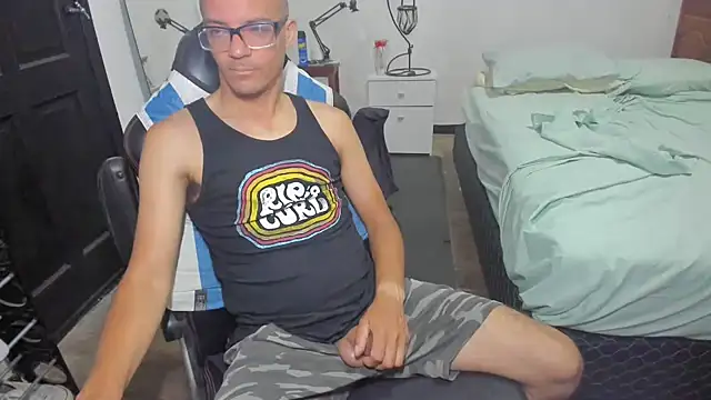 guachin hunk online show from January 2025 03:14:01 AM