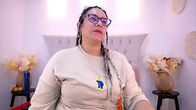 MIchelMomet online show from February 2025 12:47:01 PM