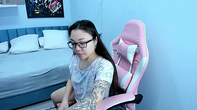 gentle muse online show from January 2025 09:52:01 PM