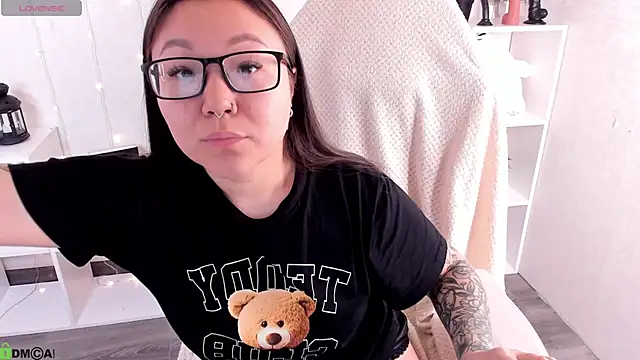 gentle muse online show from April 2026 12:13:02 AM