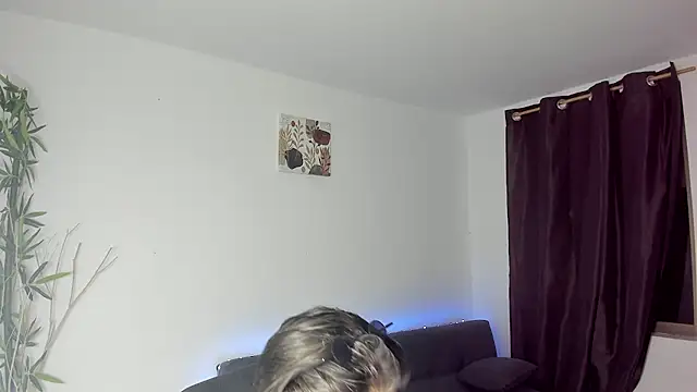 Snapshot of Giordano_Russo chatting on December 2024 04:00:02 AM Giordano Russo online show from December 2024 04:00:02 AM