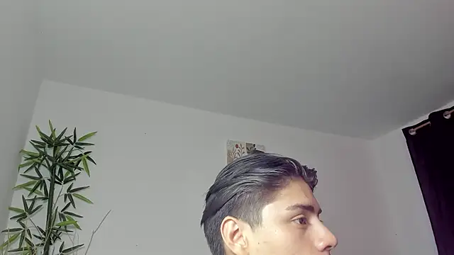 Snapshot of Giordano_Russo chatting on January 2025 01:39:02 AM Giordano Russo online show from January 2025 01:39:02 AM