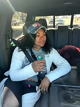 HaloRodeoLover2 online show from March 2026 02:11:02 PM