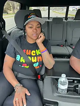 HaloRodeoLover2 online show from April 2026 05:43:02 PM