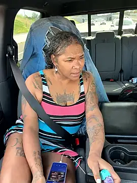 HaloRodeoLover2 online show from April 2026 02:12:01 PM