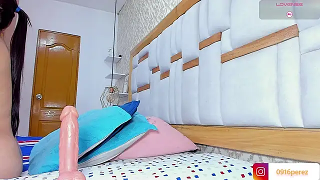  kaarla  online show from September 2025 07:14:02 PM