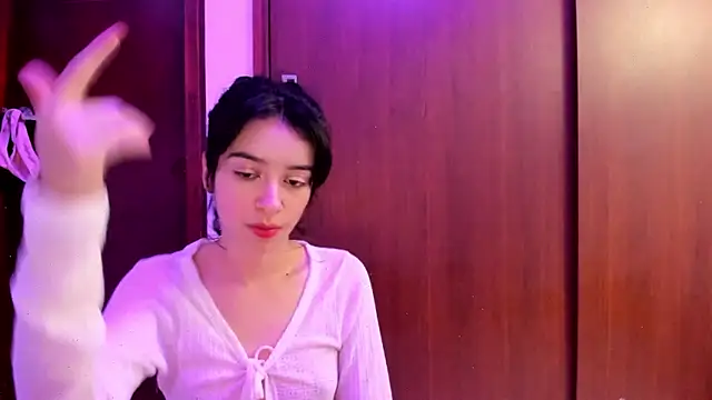  Lunnaa  online show from February 2025 01:19:02 AM