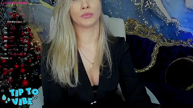 CassandraGood online show from December 2024 08:43:01 PM