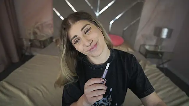 CassandraGood online show from February 2025 11:02:01 AM