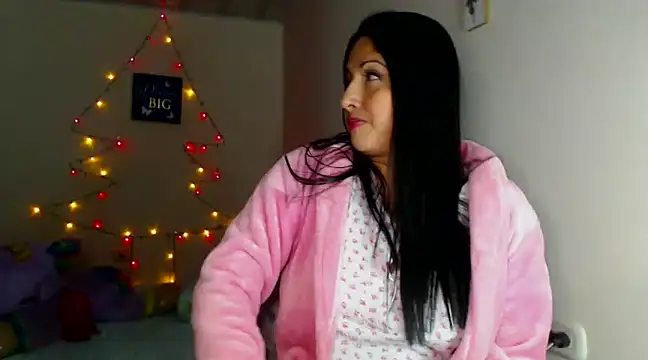 Snapshot of sahtlove1 chatting on December 2024 03:38:02 AM sahtlove1 online show from December 2024 03:38:02 AM