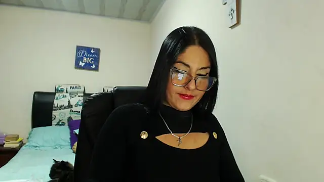 Snapshot of sahtlove1 chatting on January 2025 03:01:02 AM sahtlove1 online show from January 2025 03:01:02 AM