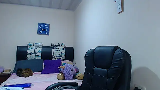 Snapshot of sahtlove1 chatting on February 2025 03:50:02 AM sahtlove1 online show from February 2025 03:50:02 AM