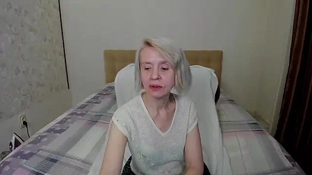 Snapshot of aminalive chatting on September 2025 04:30:01 PM aminalive online show from September 2025 04:30:01 PM