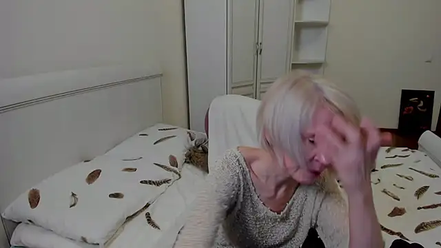 Snapshot of aminalive chatting on October 2025 07:03:02 PM aminalive online show from October 2025 07:03:02 PM