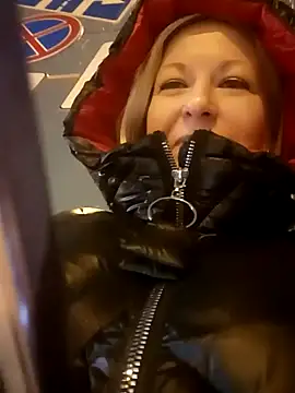 Snapshot of Arina_smiles chatting on January 2025 03:58:02 PM Arina smiles online show from January 2025 03:58:02 PM