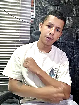 boy bigcock24cm online show from March 2026 02:01:01 PM