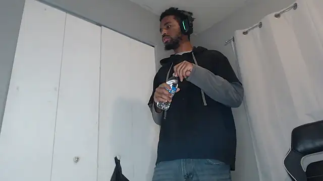 ChrisVacher online show from December 2024 01:49:02 PM