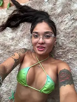 LunaXuan online show from January 2025 10:39:01 PM