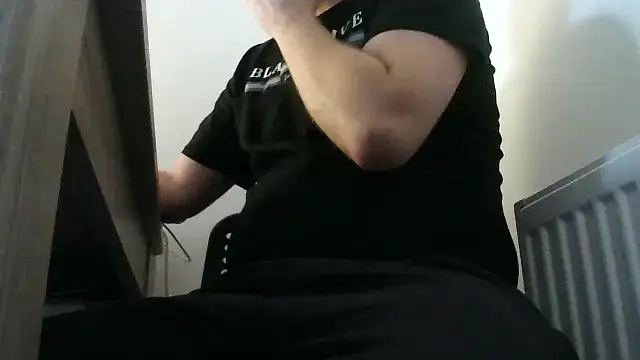 Snapshot of ScalicHat69 chatting on October 2025 08:46:01 AM ScalicHat69 online show from October 2025 08:46:01 AM