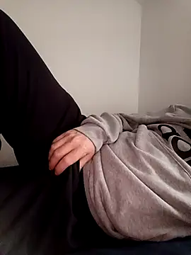 ScalicHat69 online show from February 2026 03:28:01 PM