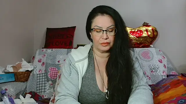 x  KHALEESI  x online show from December 2024 01:07:01 AM