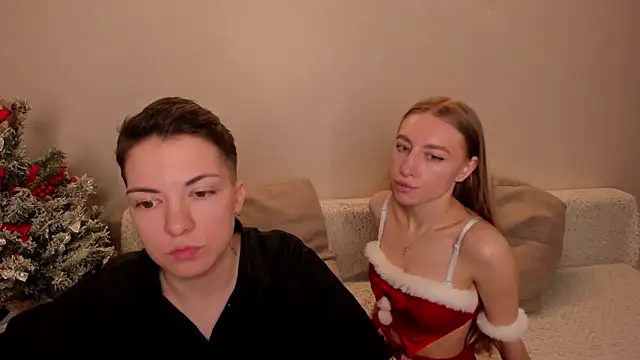 Snapshot of secret_dreams__ chatting on January 2025 02:20:01 PM secret dreams online show from January 2025 02:20:01 PM