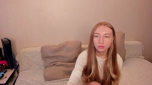 Snapshot of secret_dreams__ chatting on February 2025 08:18:01 AM secret dreams online show from February 2025 08:18:01 AM