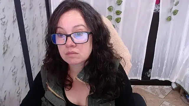 Sonialorens  online show from March 2025 03:51:02 PM