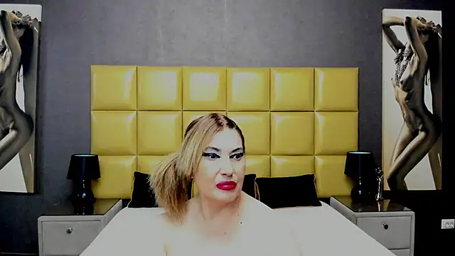Snapshot of KiraLeila chatting on January 2025 08:23:02 PM KiraLeila online show from January 2025 08:23:02 PM