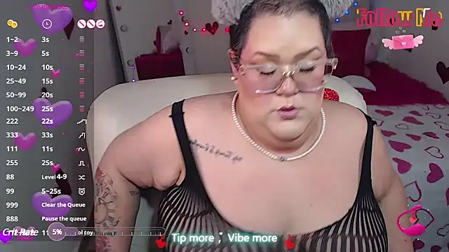 Snapshot of GiannaMorrys chatting on February 2025 06:11:02 PM GiannaMorrys online show from February 2025 06:11:02 PM