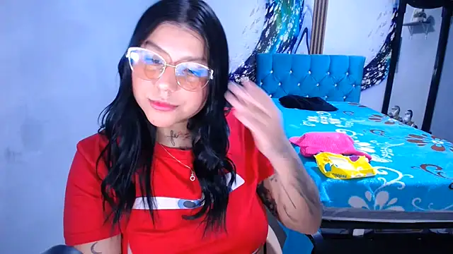 Snapshot of venuxwilliam chatting on June 2026 10:29:02 PM venuxwilliam online show from June 2026 10:29:02 PM