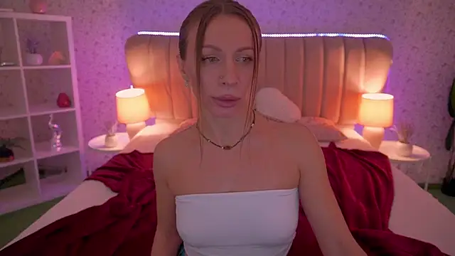 MirandaHobbs online show from December 2025 08:12:02 AM