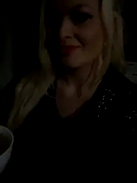 Lisavontease online show from December 2024 09:12:01 PM