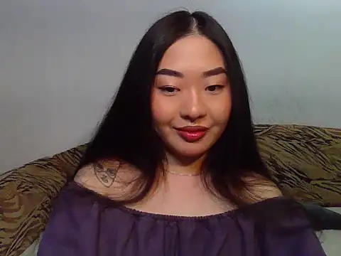 Snapshot of Aleksa_Blackdream chatting on May 2026 07:37:01 AM Aleksa Blackdream online show from May 2026 07:37:01 AM