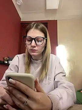 MaryHiggins online show from January 2025 07:42:01 AM