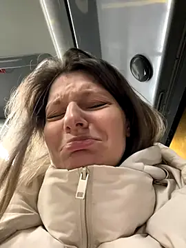 MaryHiggins online show from December 2025 04:12:02 PM