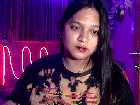 EmpressYna online show from September 2025 06:11:02 PM