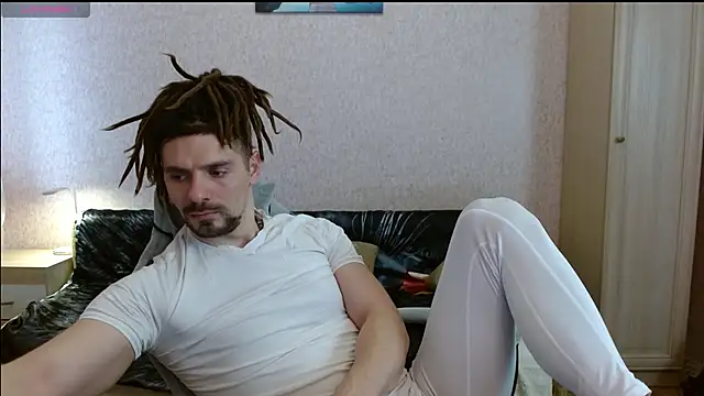 Aestheticguy101 online show from April 2026 10:12:02 AM