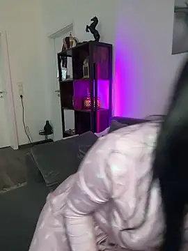 LexiCoco online show from October 2025 07:50:02 AM