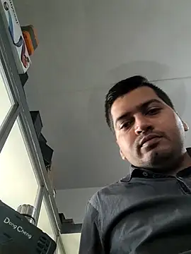 vansh1802 online show from April 2026 05:01:02 AM