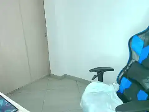 sophiax-x online show from January 2025 10:35:02 PM