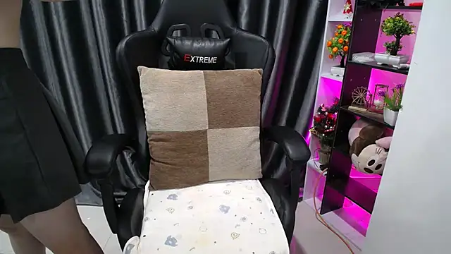 Yuki-yio online show from March 2025 01:21:02 AM