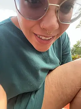 Emma Wish online show from April 2026 12:24:01 PM