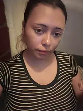 seraphine23 online show from December 2024 12:33:01 AM