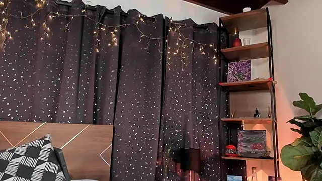 Amy art online show from February 2025 12:43:01 AM