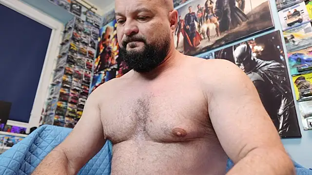Muscle Bear online show from April 2026 04:45:02 AM