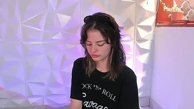 Abby Saenz01 online show from April 2026 05:37:01 PM